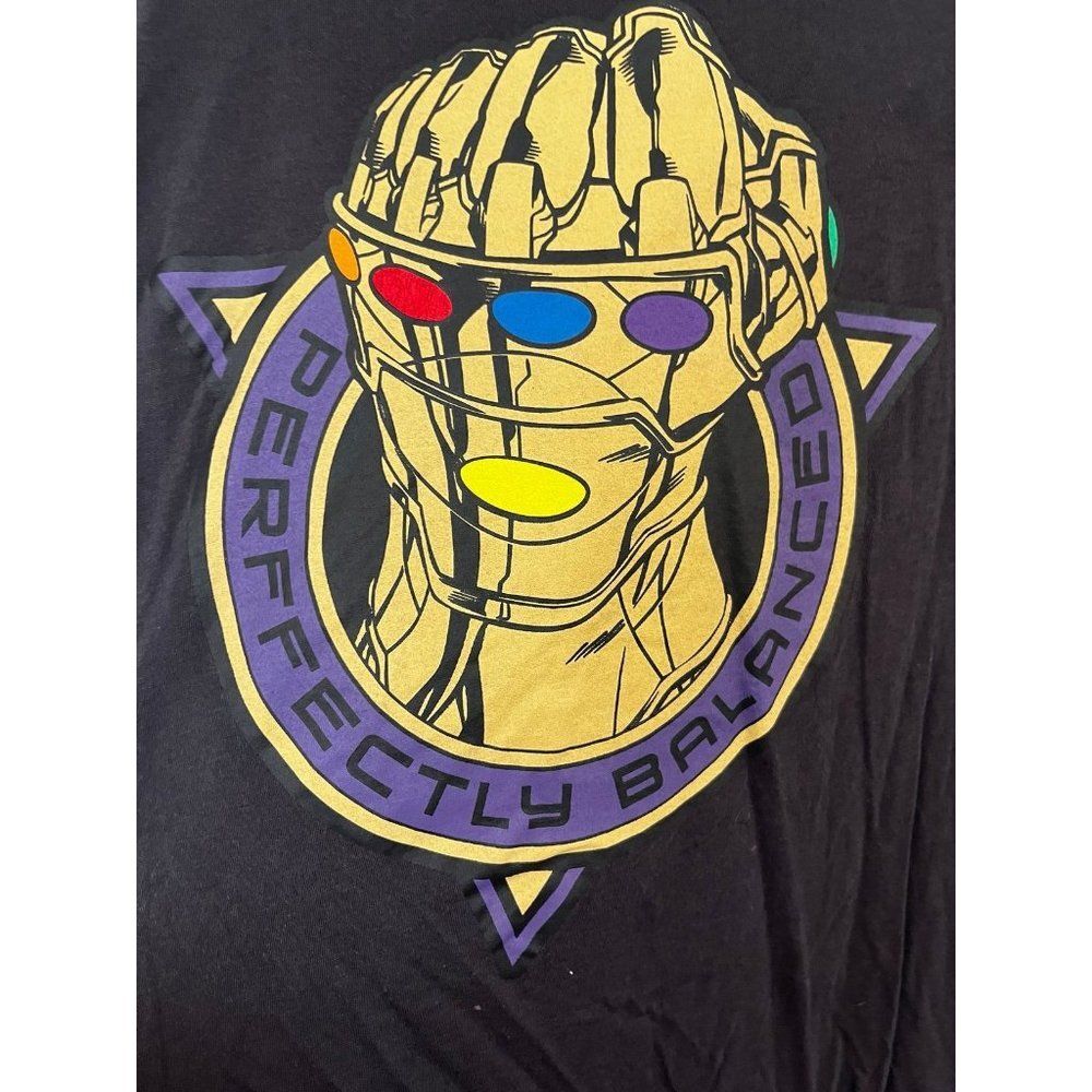 Torrid size 3 marvel infinity gauntlet gray t shirt
